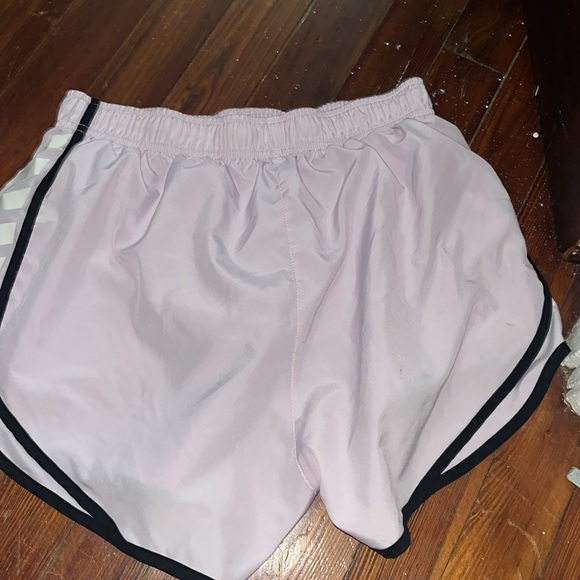 Nike shorts - Picture 2 of 3